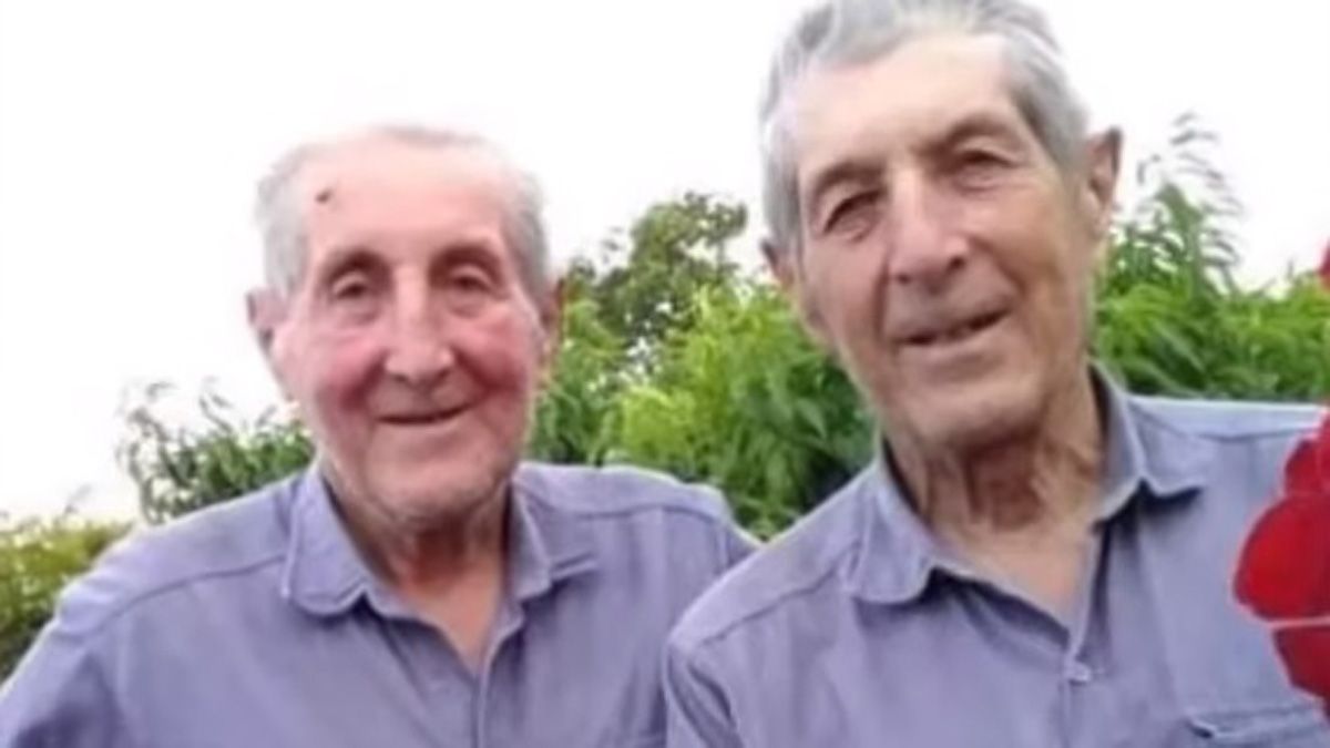 Ramón Eduardo y Roberto Oscar Bosch, quienes fueron atacados a palazos en su casa de San Nicolás. El primero sufrió graves heridas y su hermano murió en el lugar