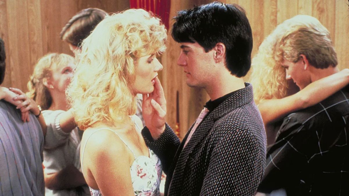 La película Terciopelo azul es una de las producciones más subidas de tono de la historia y acaba de estrenar en Netflix. La película Terciopelo azul es una de las producciones más subidas de tono de la historia y acaba de estrenar en Netflix. 