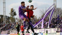 Gimnasia mereció más pero cayó ante Villa Dálmine por 2 a 0 en Campana