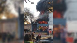 El depósito de Zapata Goma tovo pérdidas totales, pero sus dueños ya trabajan para el público con normalidad por el local de calle Salta, de Capital.