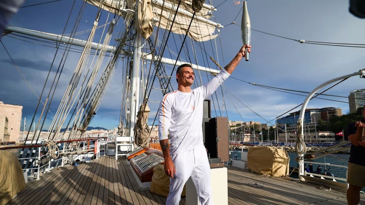 La llama olímpica llegó a Francia.