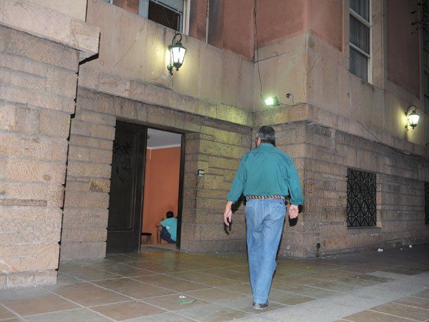 Un hombre entró a Tribunales armado y quedó detenido
