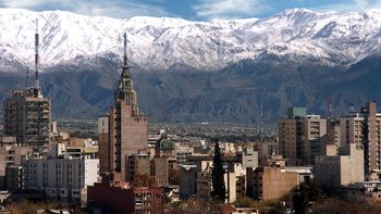 Pronóstico del tiempo: este sábado rige alerta amarilla por nevadas en casi toda la provincia Pronóstico del tiempo: este sábado rige alerta amarilla por nevadas en casi toda la provincia