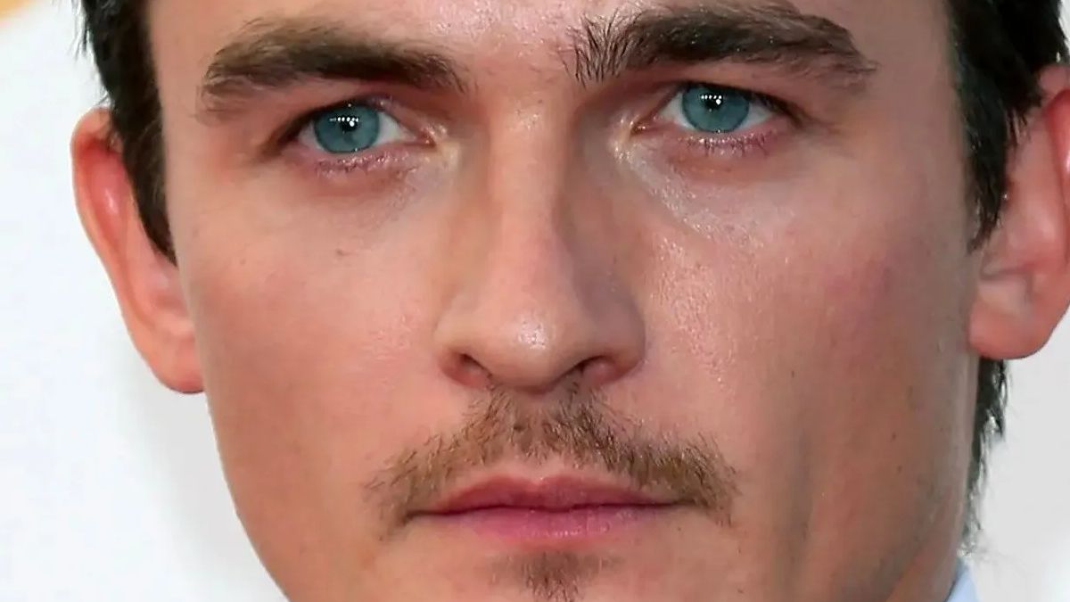 Está en Netflix, tiene solo 6 capítulos y no te permitirá mover de sillón