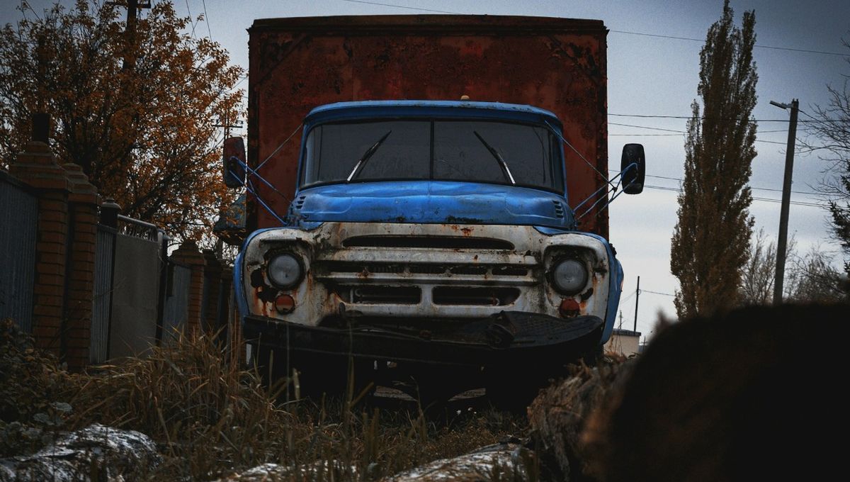 El lechero pasa todos los días a la misma hora desde hace décadas ¿Qué hay detrás de esa persistencia?