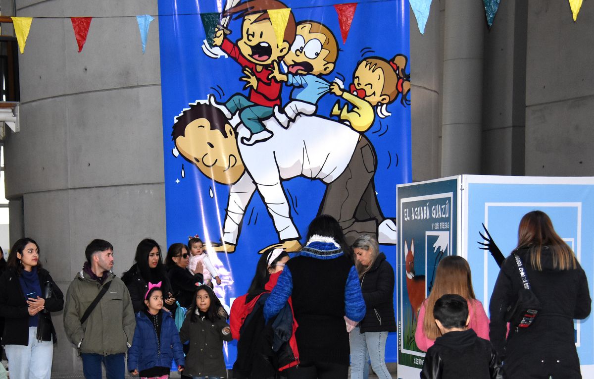 Chanti la muestra en el Le Parc que da vida a los personajes del dibujante mendocino. Está disponible hasta el próximo sábado. Chanti la muestra en el Le Parc que da vida a los personajes del dibujante mendocino. Está disponible hasta el próximo sábado.