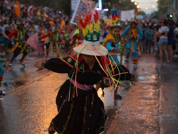 Carnaval toda la vida: corsos y murgas brillaron en la fiesta del Rey Momo