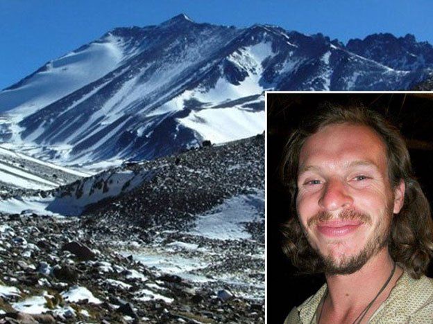 Un grupo de 12 personas reanudaron búsqueda del andinista mendocino perdido en Calingasta