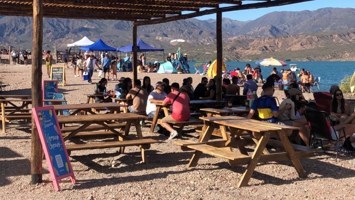 Abrió Parador 1 en el perilago del dique Potrerillos de Mendoza.