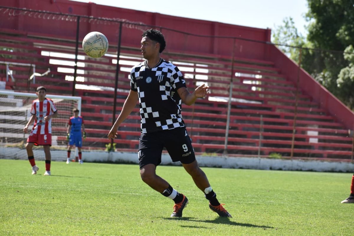 Maxi Díaz, una de las joyitas de Gimnasia y Esgrima.