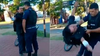 Un efectivo redujo con una toma de judo a un conductor alcoholizado y denunciaron 