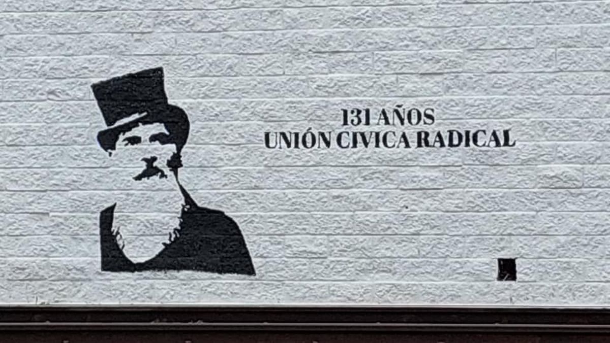 Homenaje en forma de mural a Leandro N. Alem.