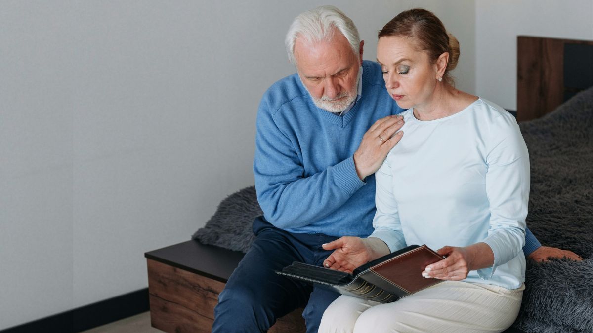 El alzheimer afecta a la memoria de las personas. El alzheimer afecta a la memoria de las personas. 