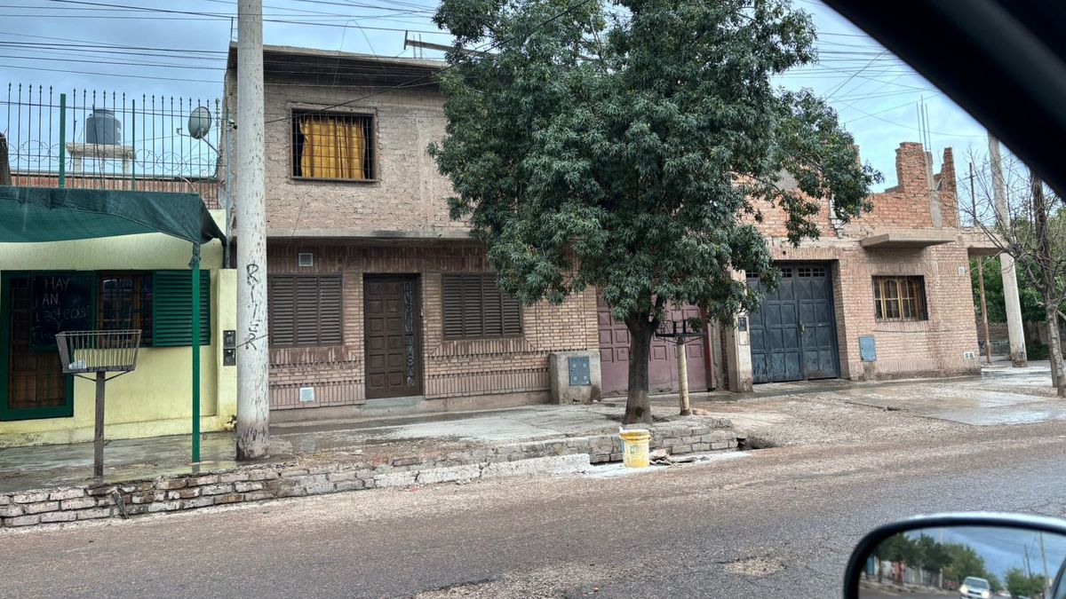 En la casa donde fue linchado un delincuente de 31 años vivía una mujer de 96 años con su nieto. Foto: Matías Pascualetti/ Radio Nihuil.