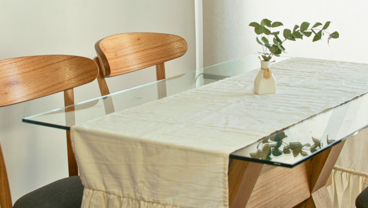Qué color de mantel usar en el comedor para aumentar la prosperidad y abundancia en el hogar