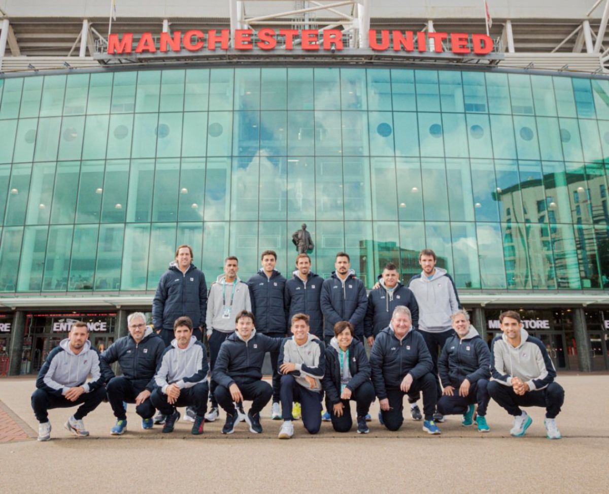 El equipo argentino de Copa Dais visitó el estadio Old Trafford del Manchester United. El equipo argentino de Copa Dais visitó el estadio Old Trafford del Manchester United.