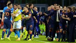 A separar. Lautaro Martínez y Antonio Conte discutieron en Napoli vs. Inter. A separar. Lautaro Martínez y Antonio Conte discutieron en Napoli vs. Inter.