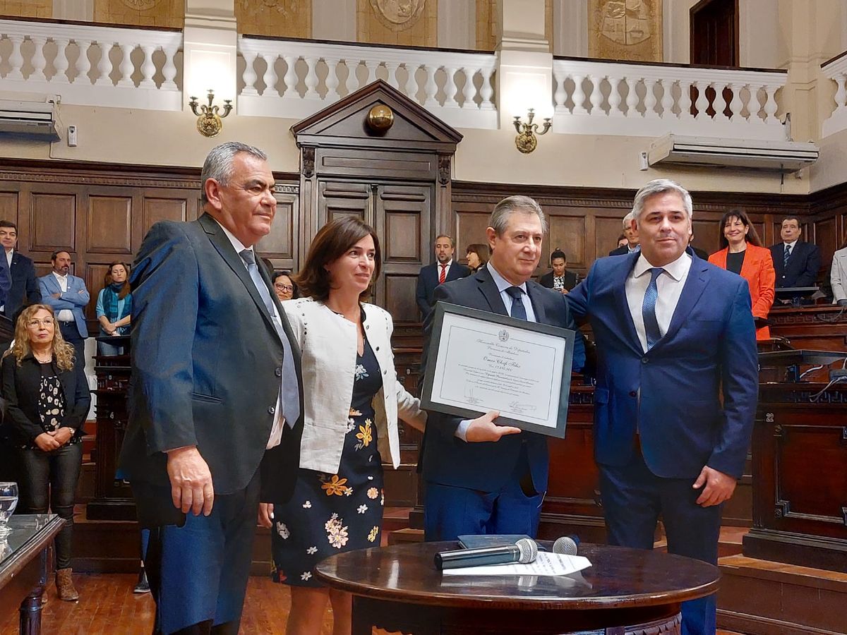 Omar Félix de regreso a la Casa de las Leyes.
