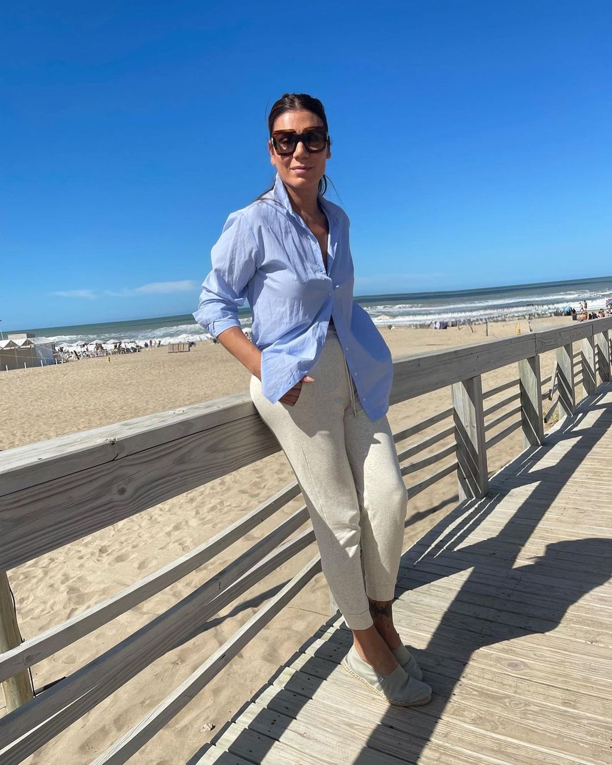 Locura por las fotos de Flor de la V sin photoshop en las playas de Cariló.