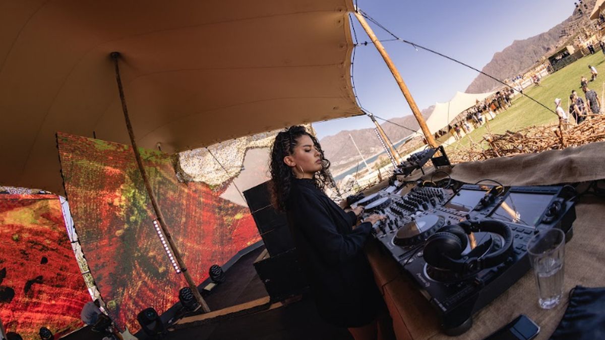 Valentina Chaves, DJ mendocina. Valentina Chaves, DJ mendocina.