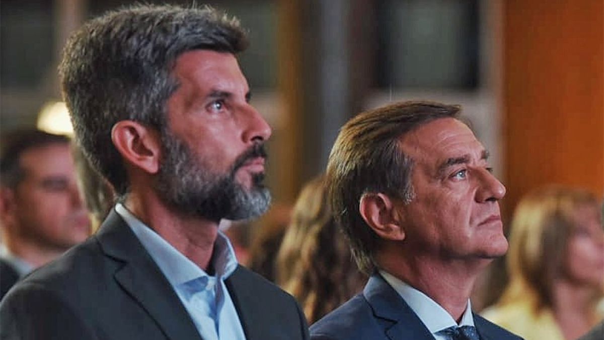 Ulpiano y Rodolfo Suarez, los últimos dos intendentes de la Ciudad de Mendoza. Ulpiano y Rodolfo Suarez, los últimos dos intendentes de la Ciudad de Mendoza.