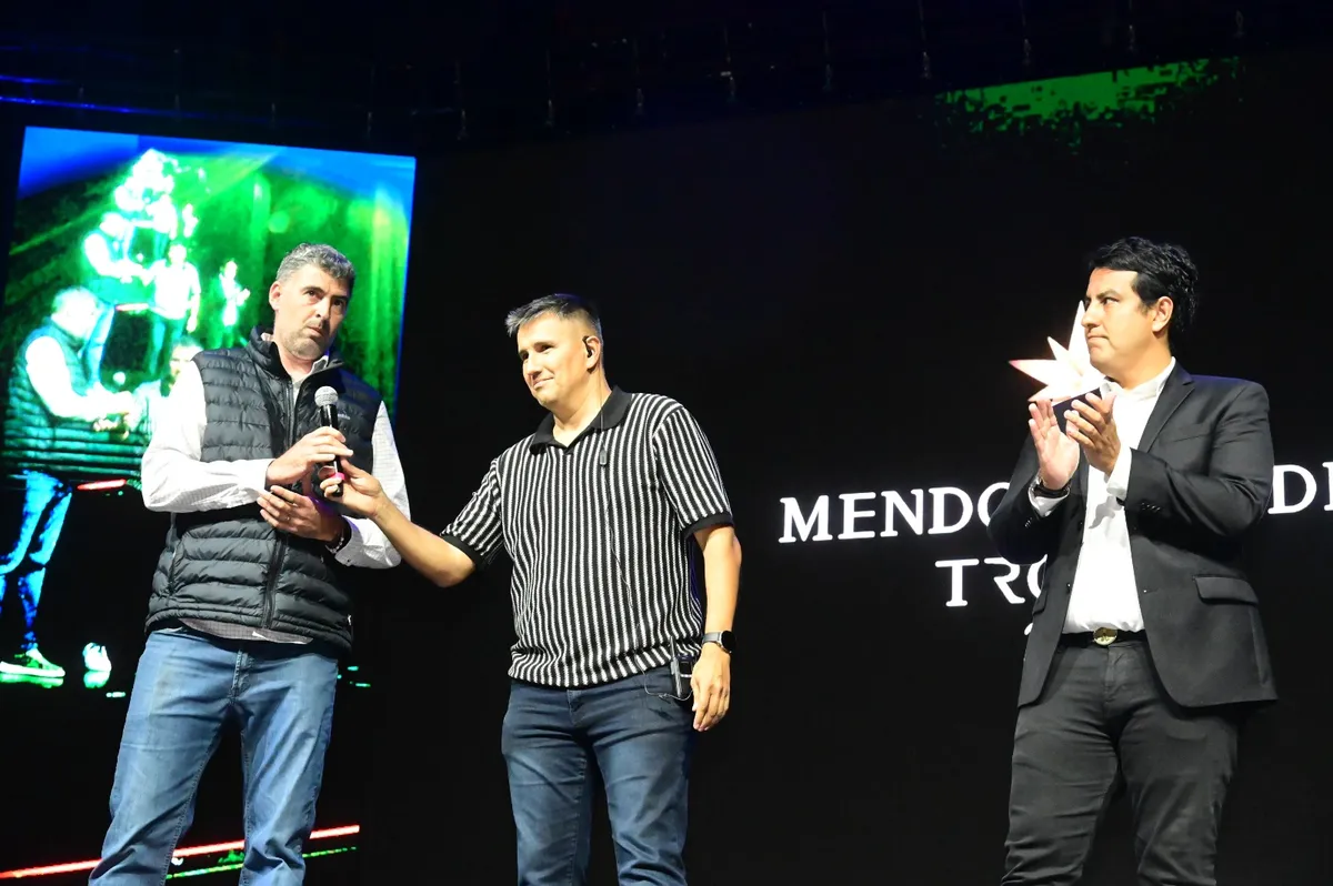 Marcelo Daud, Guido Vacca y Santiago Brito, en el Mendoza Padel Trophy.