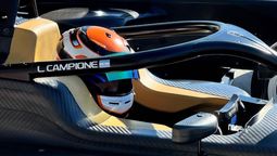 Lautaro Campione ya probó los monopostos del equipo argentino Alpha 54 Racing, pero necesita ayuda para asegurarse la butaca y correr en la Fórmula 4 de Italia. Lautaro Campione ya probó los monopostos del equipo argentino Alpha 54 Racing, pero necesita ayuda para asegurarse la butaca y correr en la Fórmula 4 de Italia.