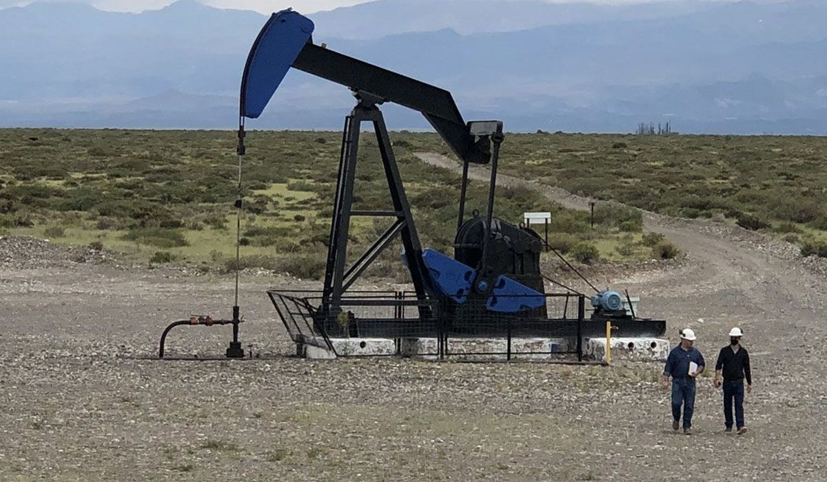 Mendoza abrió 12 licitaciones para exploración y explotación petrolera. Mendoza abrió 12 licitaciones para exploración y explotación petrolera.