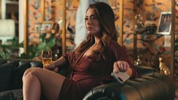 La actriz Giullia Buscacio interpreta a Susana Guerra en la nueva serie de Netflix.