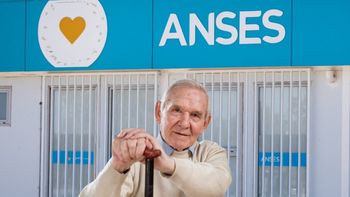 ANSES: ¿cuándo y cuánto cobrarán de aguinaldo en junio los jubilados? ANSES: ¿cuándo y cuánto cobrarán de aguinaldo en junio los jubilados?
