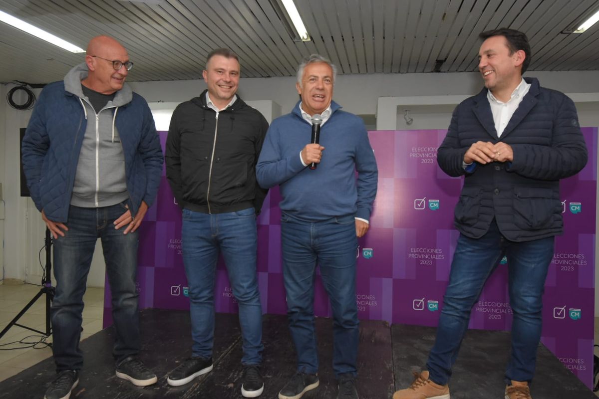 El intendente de Godoy Cruz, Tadeo García Zalazar, sería una de las pocas figuras que ya tendría asegurado su lugar en el equipo de Gobierno de Alfredo Cornejo. Suena como posible titular de la DGE.