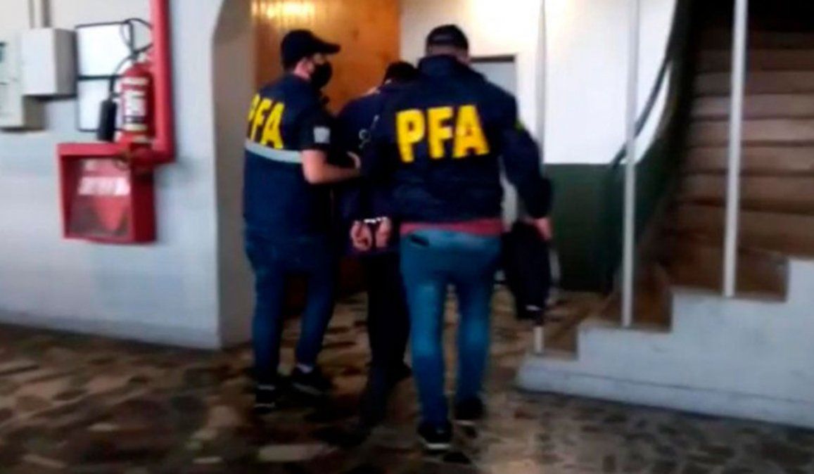 El hombre que abusó de hijos y golpeaba a su pareja, estuvo prófugo durante dos años. En las últimas horas fue detenido en&nbsp; Parque Avellaneda