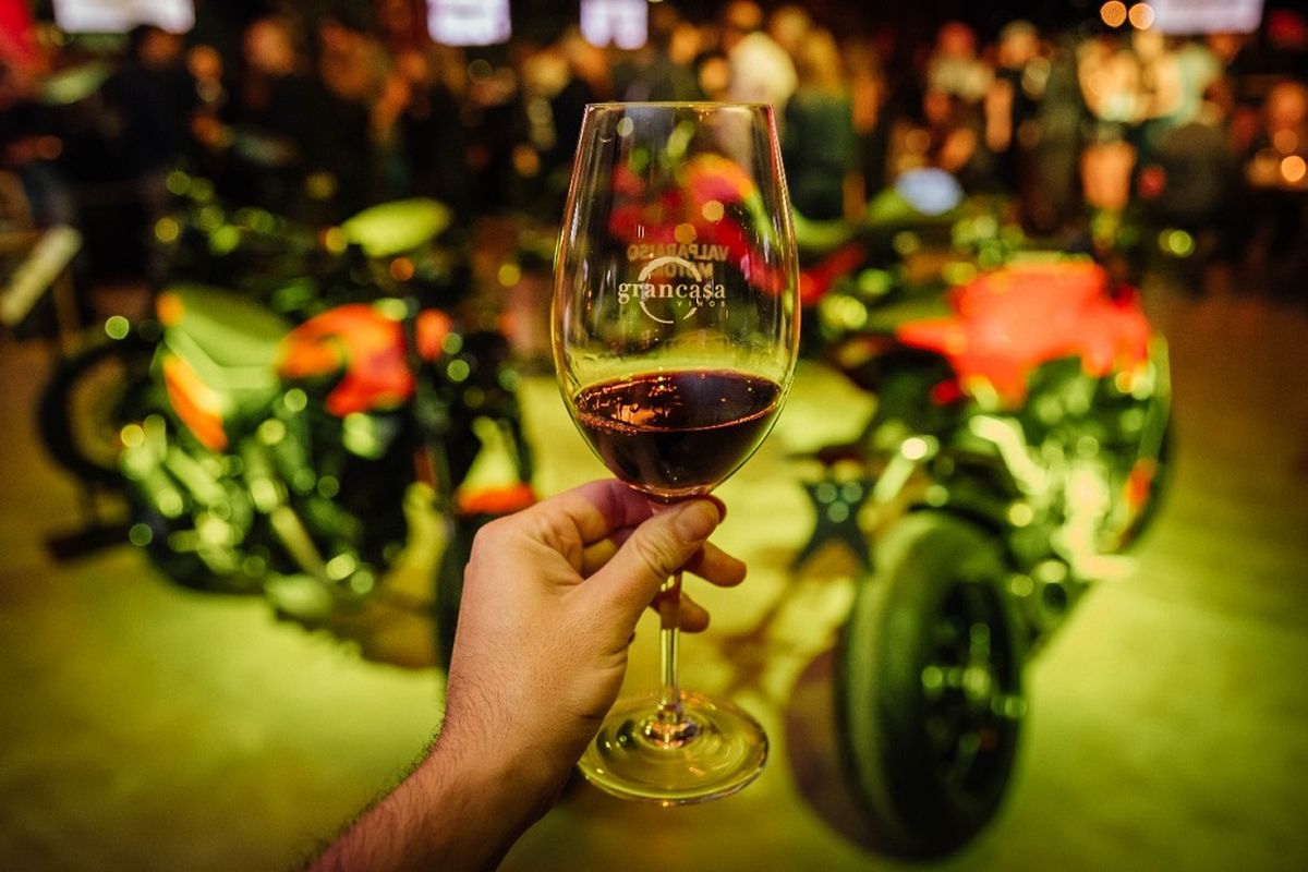 La feria más prestigiosa de la región vuelve con su 9ª edición. La feria más prestigiosa de la región vuelve con su 9ª edición.