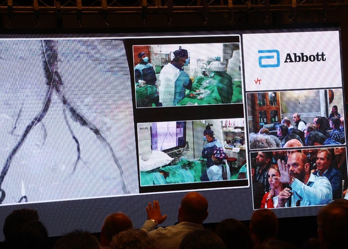 La experiencia contó con un hecho inédito: tres cirugías simultáneas en tres lugares del mundo. La experiencia contó con un hecho inédito: tres cirugías simultáneas en tres lugares del mundo.