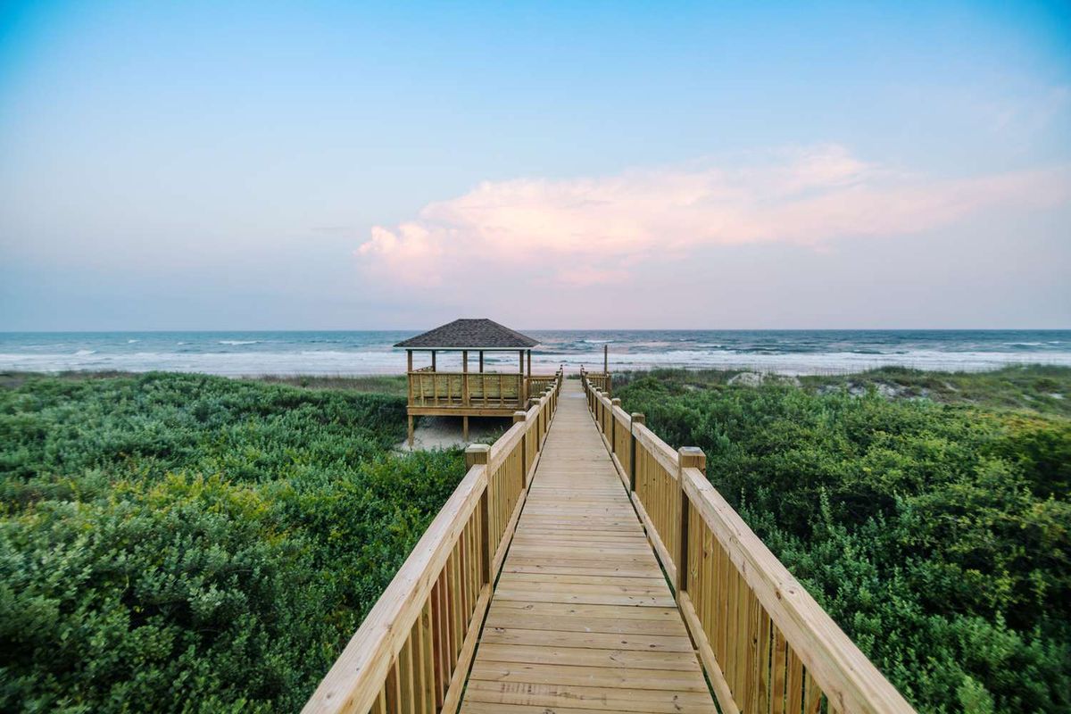 La playa de arenas más blancas de Estados Unidos no está en Florida: es esta
