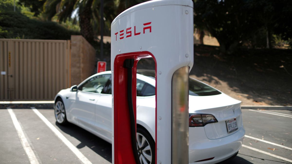 El dueño de Tesla anunció que fabricará un automóvil totalmente autónomo en un valor cercano a los U$S25.000 