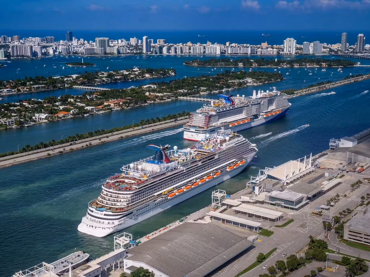 Vista del puerto de Miami. Allí tendrá sus nuevas oficinas IMPSA.