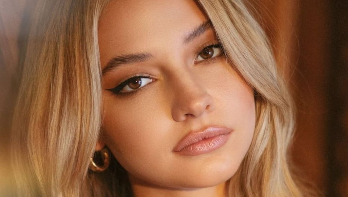 Madelyn Cline es una de las protagonistas de este romance de Prime Video