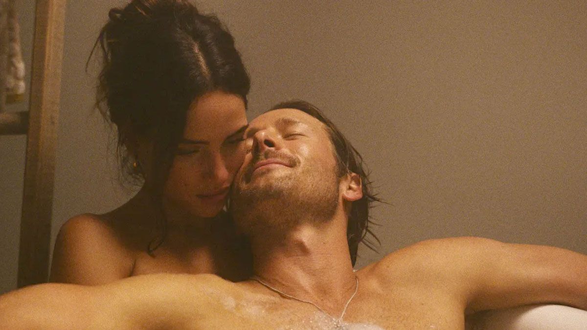 La película de Netflix sube la temperatura con algunas de sus escenas.