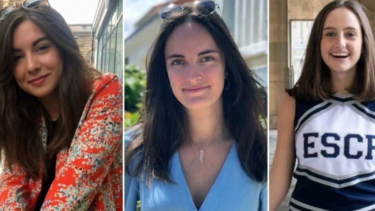 Las tres estudiantes habían llegado al país por un viaje de intercambio.