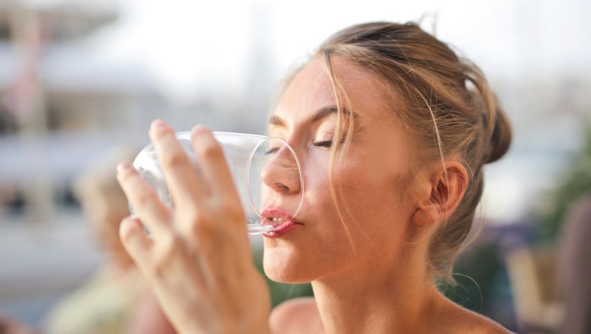 Alerta: la bebida que la mayoría consume y aumenta el riesgo de cáncer