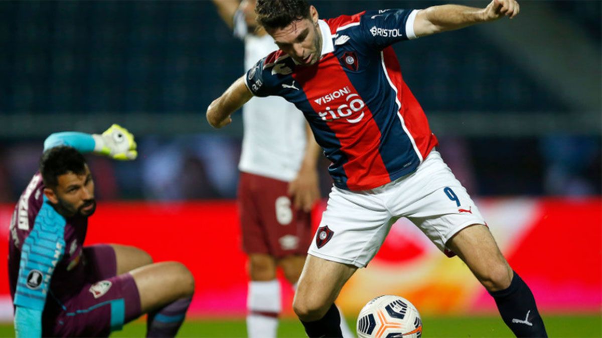 Error del VAR: Cerro pidió jugar de nuevo con Fluminense