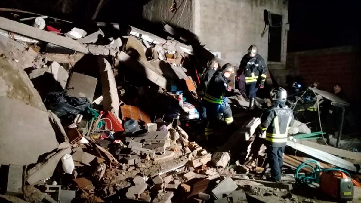 Lomas de Zamora: dos mujeres murieron tras derrumbarse su casa