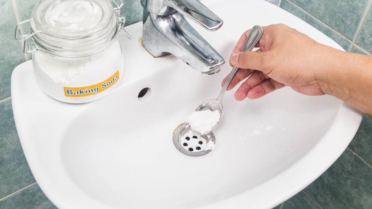 Despídete del mal olor en las cañerías con estos trucos caseros recomendados por los plomeros. Despídete del mal olor en las cañerías con estos trucos caseros recomendados por los plomeros.