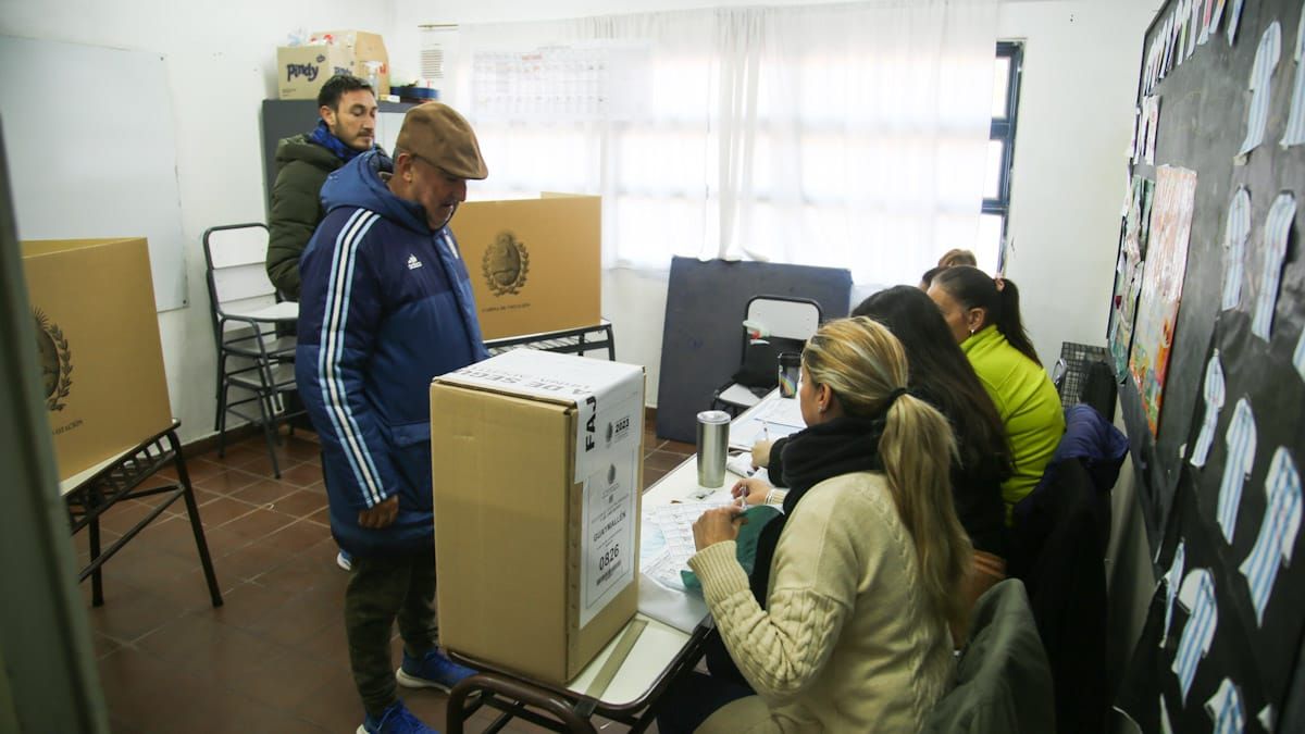 Pasado el meiodía ya había votado el 42% de los electores.