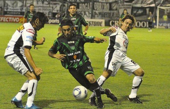 San Martín de San Juan recibe a Estudiantes en lo más destacado