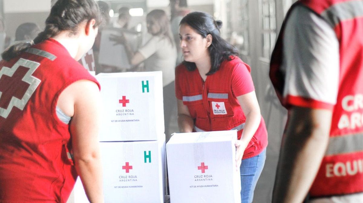 El 10 de Junio se celebra el  Día de la Cruz Roja Argentina.