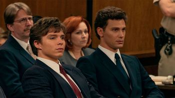 Cómo es la historia de Lyle y Erik Menendez en Netflix