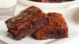 Brownie extra húmedo de palta, una de las recetas del doctor Facundo Pereyra para resetear el intestino.