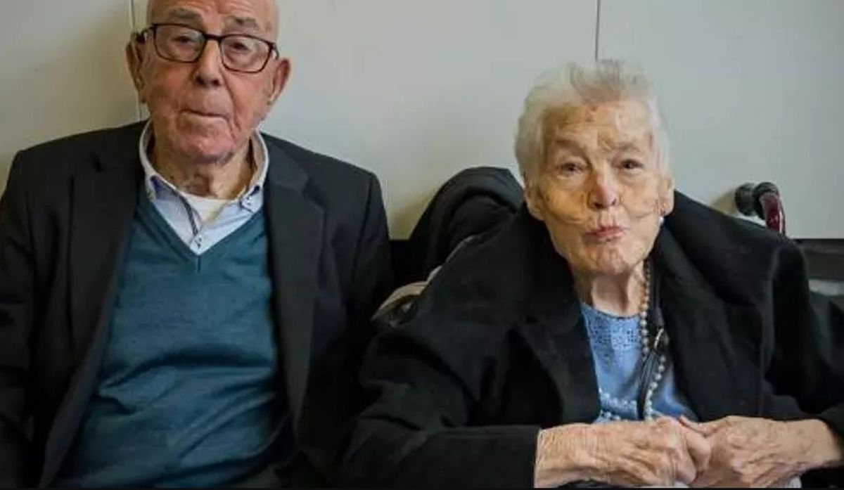 El hombre que cumplió 100 años, junto a su esposa. Durante el 2025 cumplen 69 años de casados. El hombre que cumplió 100 años, junto a su esposa. Durante el 2025 cumplen 69 años de casados.